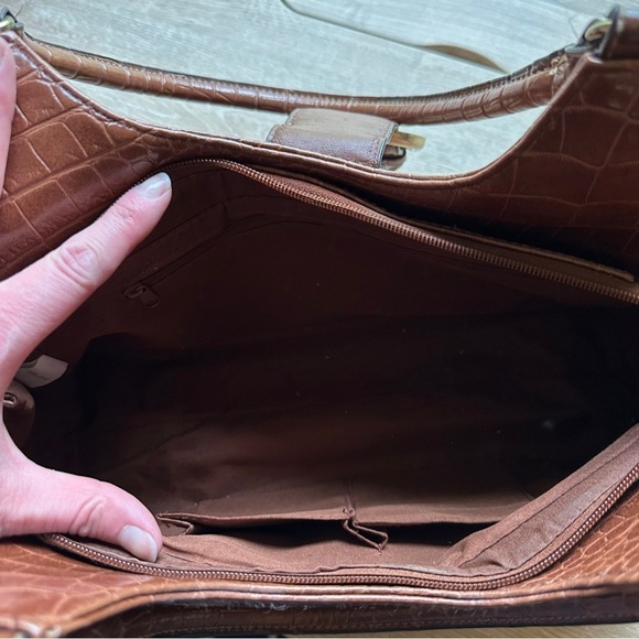 Y2k brown faux leather crocodile style shoulder bag - Picture 9 of 11